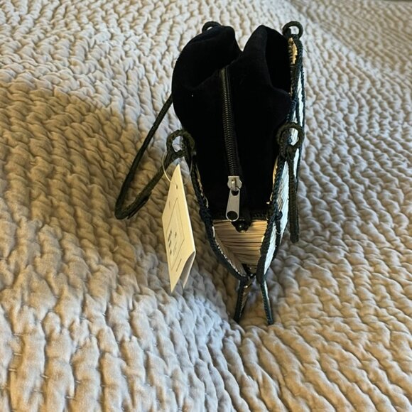 Brand New - Mercedes Salazar Flounder Shell Handbag - Picture 5 of 5